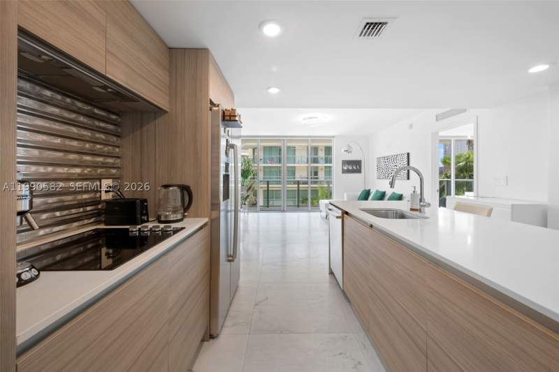 2 bedroom Condominium at 6610 Indian Creek Dr 406, Amd Pl Of 2nd Ocean Front, Miami Beach — photo 3