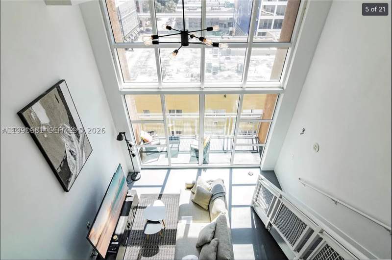 1 bedroom Condominium at 253 NE 2nd St 617, Vizcayne South Condo, Miami — photo 2