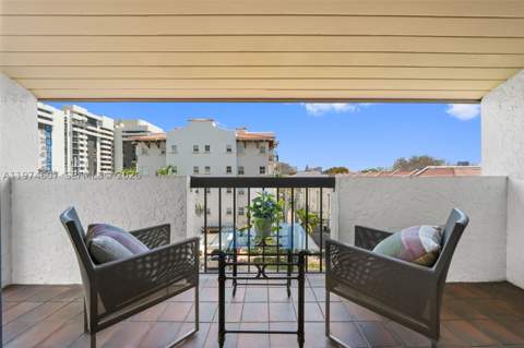 2600 Cardena St Ph4, Coral Gables FL - photo 7 of 89