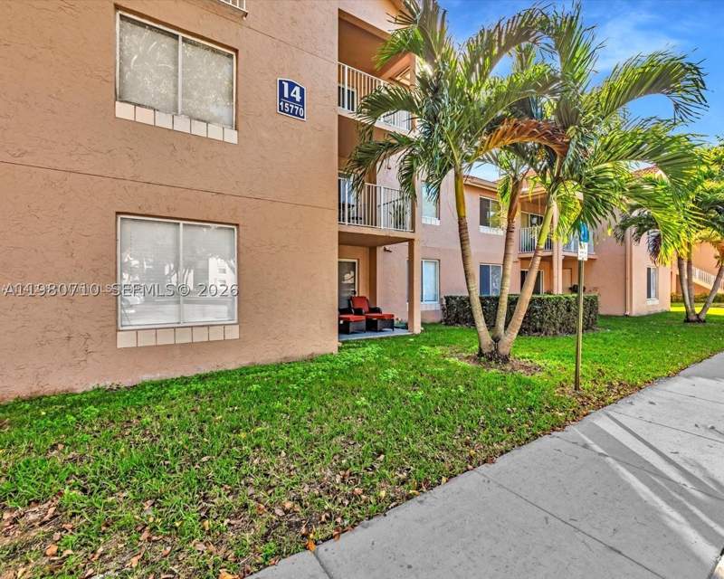 2 bedroom Condominium at 15770 SW 106th Ter 303, Royal Palm Place, Miami — photo 4