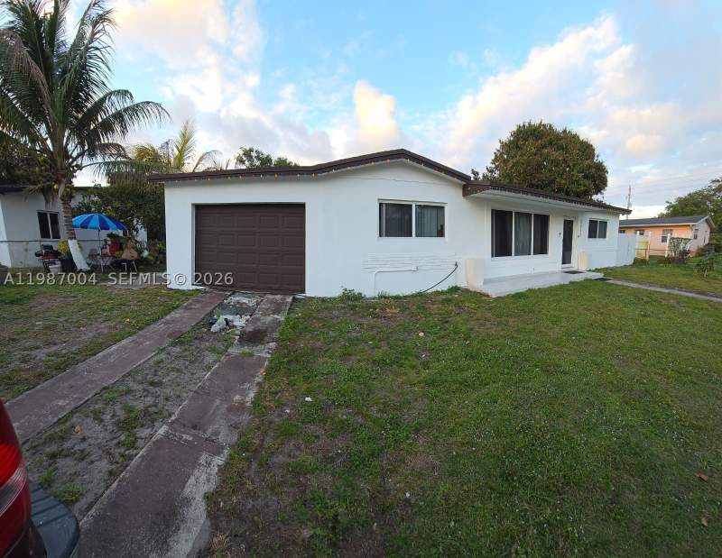 4 bedroom SingleFamilyResidence at 2011 NW 178th St, Sunny Isles Estates, Miami Gardens — photo 2