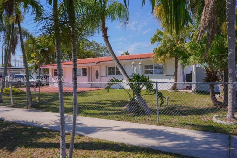 3 bedroom SingleFamilyResidence at 10521 SW 41st Ter, Heftler Homes Sec 1, Miami — photo 4