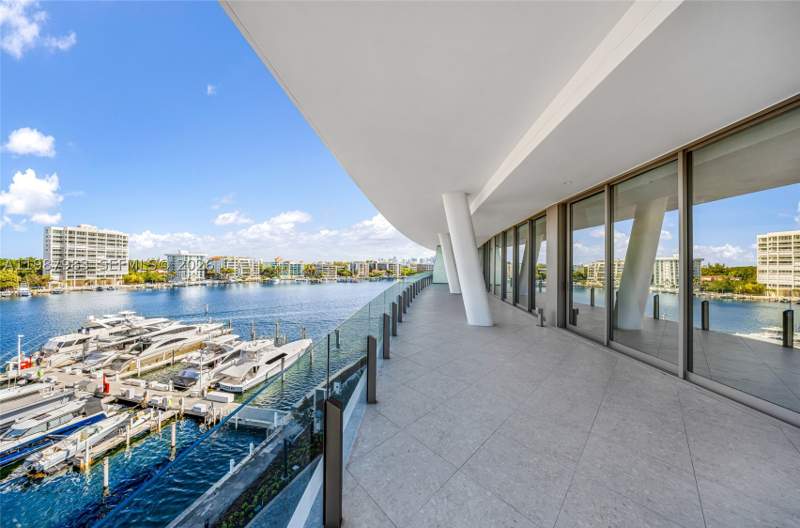 4 bedroom Condominium at 5 Grove Isle Dr S 504, Vita at Grove Isle, Coconut Grove — photo 2