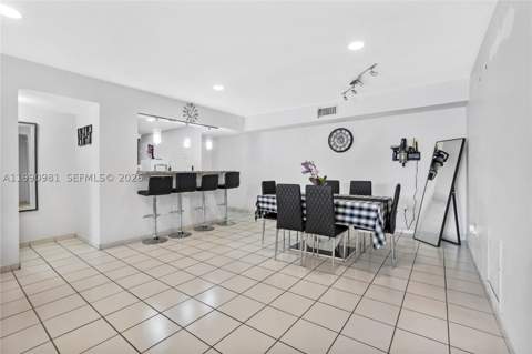9403 SW 76th St Y17, Miami FL - photo 10 of 30