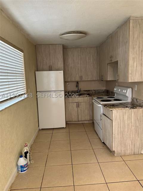 12890 NE 8th Ave 107, North Miami FL - photo 14 of 17