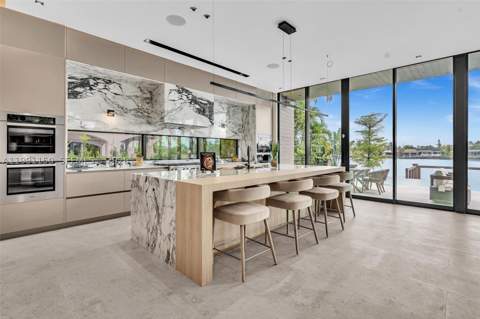 535 N Shore Dr, Miami Beach FL - photo 16 of 52