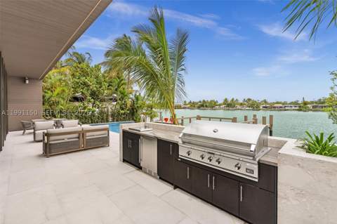 535 N Shore Dr, Miami Beach FL - photo 21 of 52