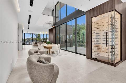 535 N Shore Dr, Miami Beach FL - photo 9 of 52