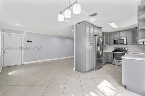 6854 NW 173rd Dr 210, Hialeah FL - photo 10 of 40