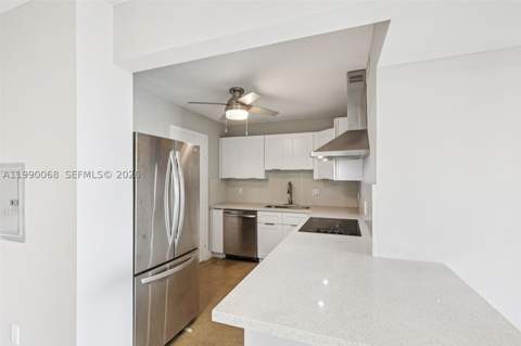 2841 NE 163rd St 605, North Miami Beach FL - photo 11 of 37