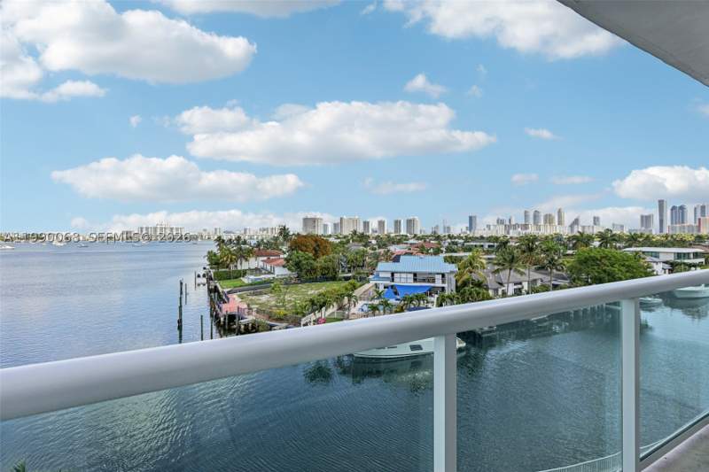 1 bedroom Condominium at 2841 NE 163rd St 605, Stratford House Condo, North Miami Beach — photo 4