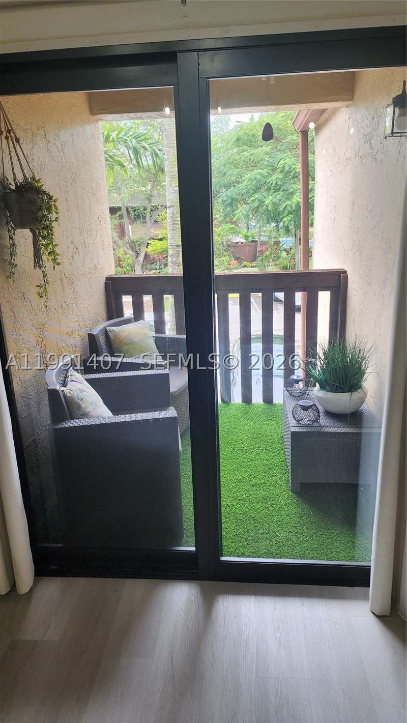 3 bedroom Townhouse at 6231 SW 116th Pl C, Snapper Village Condo Pha, Miami — photo 2