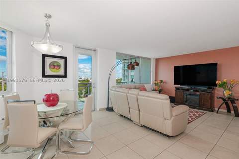 7135 Collins Ave 625, Miami Beach FL - photo 11 of 32