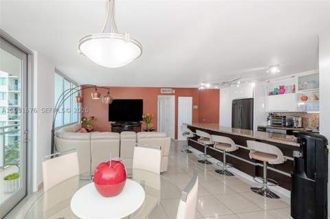 7135 Collins Ave 625, Miami Beach FL - photo 7 of 32