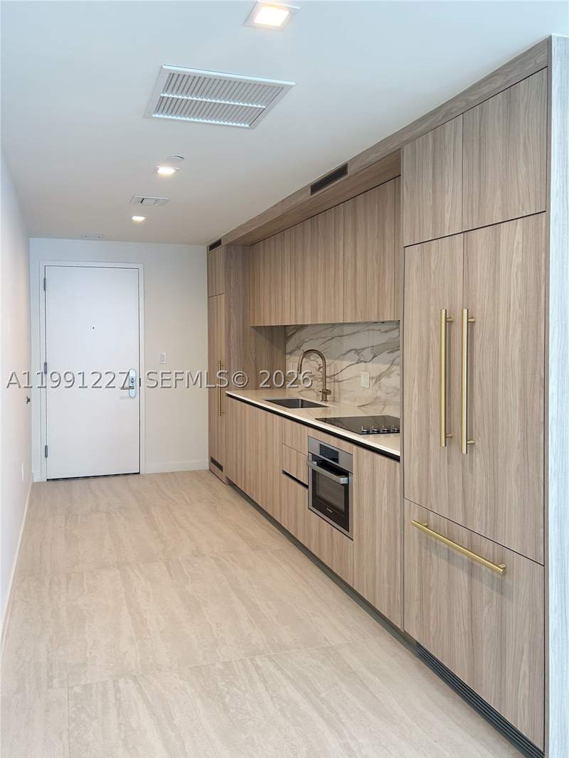 1 bedroom Condominium at 77 SE 5th St. 3614, Brickell Point, Miami — photo 4
