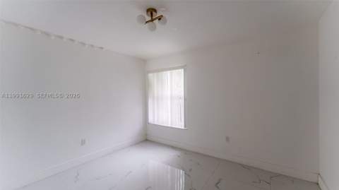 22226 SW 98th Pl, Cutler Bay FL - photo 11 of 33
