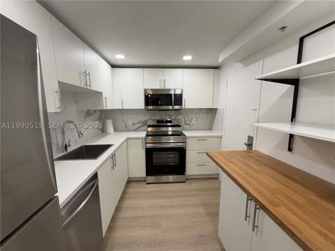 400 Kings Point Dr 604, Sunny Isles Beach FL - photo 15 of 22