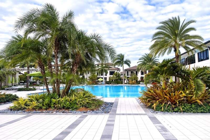 2 bedroom Condominium at 8001 NW 41 St 409, Urbana Doral, Doral — photo 2