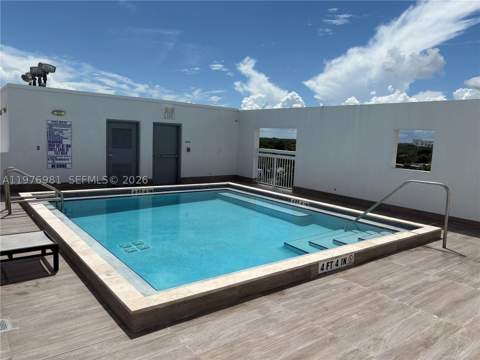 2740 SW 28th Ter 304, Miami FL - photo 12 of 14