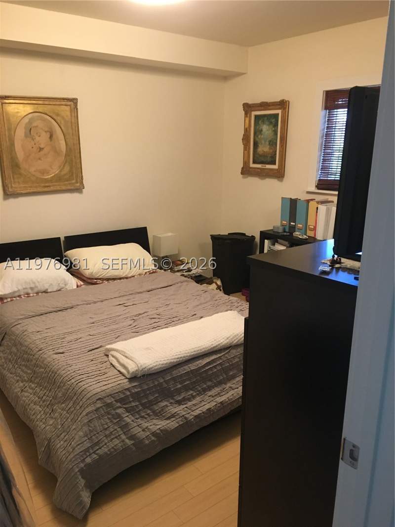 1 bedroom Condominium at 2740 SW 28th Ter 304, Villaggio In The Grove To, Miami — photo 3