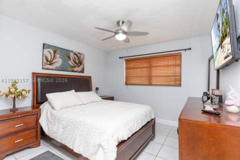 1261 W 43rd Pl, Hialeah FL - photo 18 of 58
