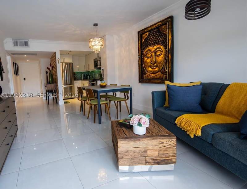 1 bedroom Condominium at 1650 NE 115th St 302, Cricket Clubhouse Condo, Miami — photo 4