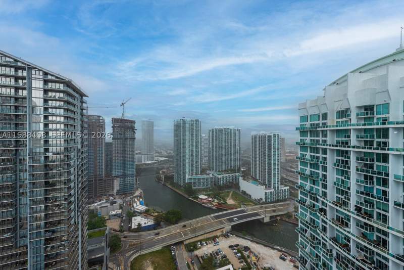 1 bedroom Condominium at 55 SE 6th St 4200, 500 Brickell West Condo, Miami — photo 2