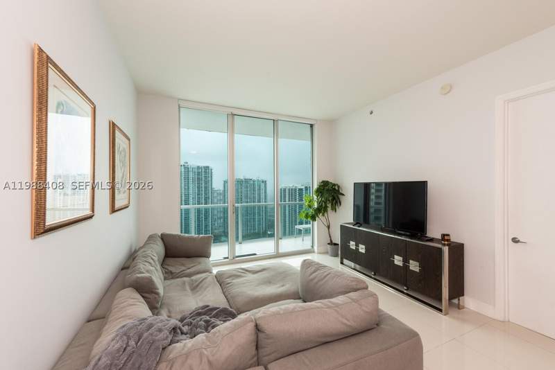 1 bedroom Condominium at 55 SE 6th St 4200, 500 Brickell West Condo, Miami — photo 4