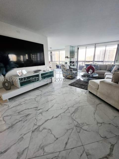 3500 Mystic Pointe Dr 1201, Aventura FL - photo 6 of 7