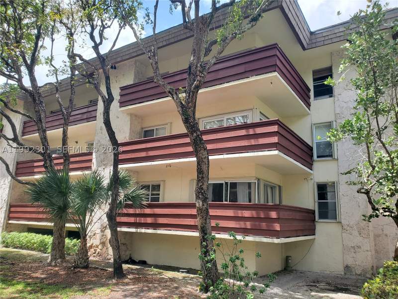 2 bedroom Condominium at 1205 Mariposa Ave 206, Villa Capri Condo, Coral Gables — photo 2