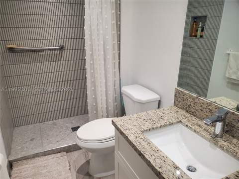 1205 Mariposa Ave 206, Coral Gables FL - photo 6 of 14