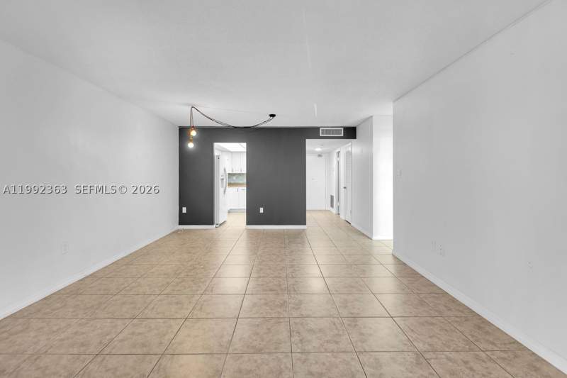 1 bedroom Condominium at 18011 Biscayne Blvd 903, Del Prado Marina, Aventura — photo 4