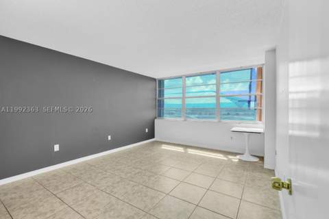 18011 Biscayne Blvd 903, Aventura FL - photo 7 of 24
