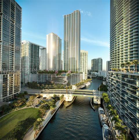 77 SE 5th Street 2403, Miami FL - photo 16 of 94