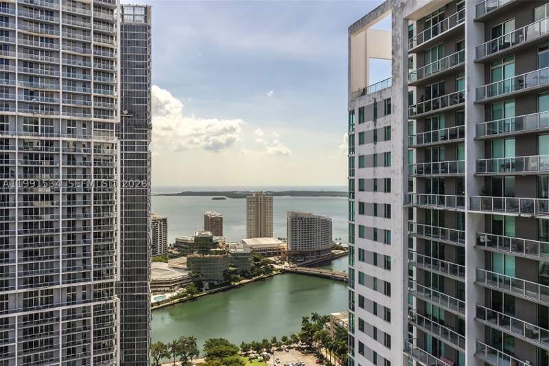 2 bedroom Condominium at 77 SE 5th Street 2403, Viceroy, Miami — photo 2