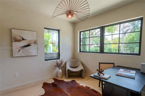 4430 Royal Palm Ave, Miami Beach FL - photo 12 of 38