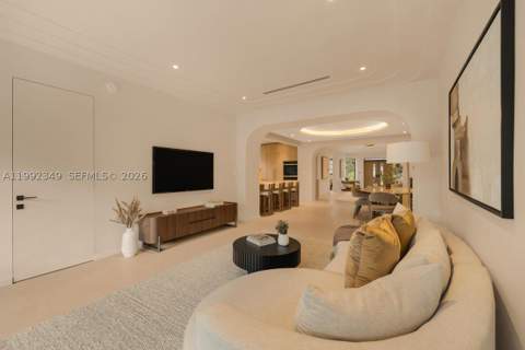 4430 Royal Palm Ave, Miami Beach FL - photo 16 of 38