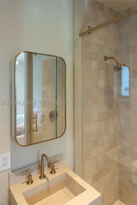 4430 Royal Palm Ave, Miami Beach FL - photo 24 of 38