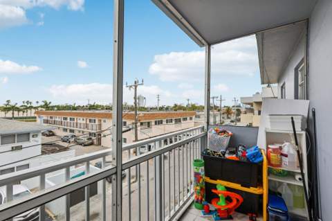 1735 NE 164th Street F-304, North Miami Beach FL - photo 18 of 24