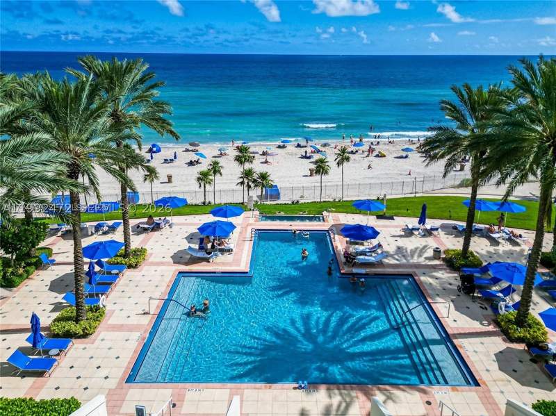 3 bedroom Condominium at 19333 Collins Ave 304, Ocean One Condo, Sunny Isles Beach — photo 5