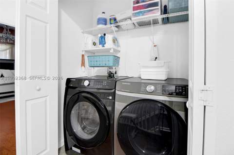 3323 W 90th Ter, Hialeah FL - photo 14 of 21