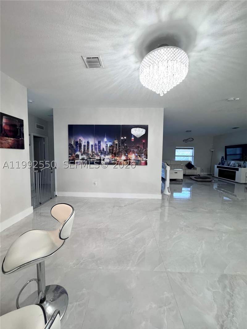 4 bedroom SingleFamilyResidence at 19303 SW 132nd Path, Caple Farms South, Miami — photo 4