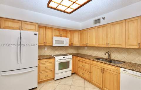 3500 Mystic Pointe Dr 1207, Aventura FL - photo 7 of 50