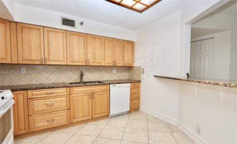 3500 Mystic Pointe Dr 1207, Aventura FL - photo 8 of 50