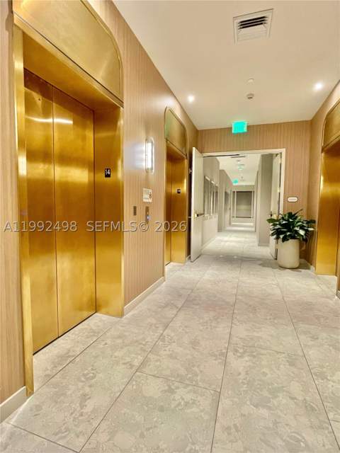 77 SE 5th St 2204, Miami FL - photo 15 of 30