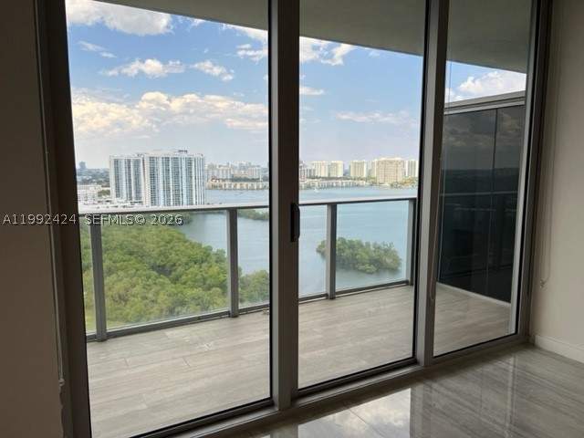 2 bedroom Condominium at 16385 Biscayne Blvd 2206, The Harbour North Condo, North Miami Beach — photo 4