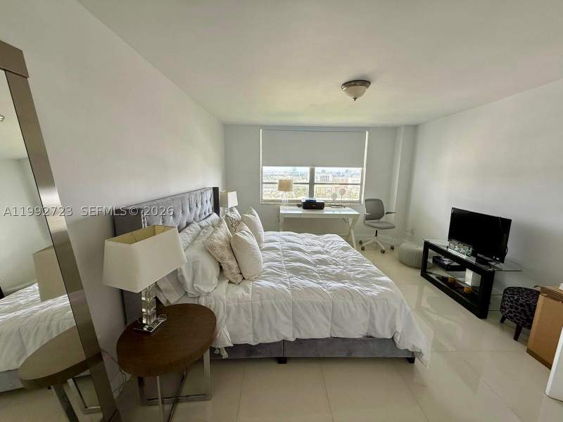 2 bedroom Condominium at 2780 NE 183rd St 2107, Commodore Plaza Condo, Aventura — photo 4