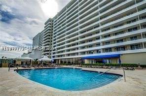 5555 Collins Ave 15W, Miami Beach FL - photo 21 of 24