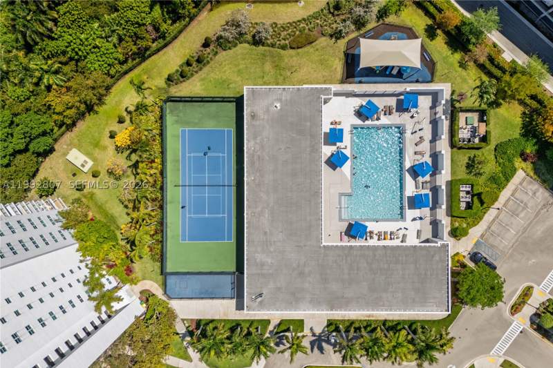 3 bedroom Condominium at 15051 Royal Oaks Ln 2103, The Oaks I Condo, North Miami — photo 5