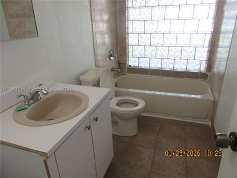 18420 SW 129th Ave, Miami FL - photo 8 of 17